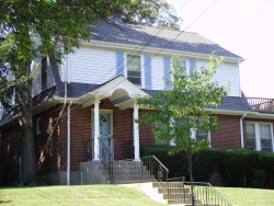 137 Waltham St, Newton, MA 02465-1332