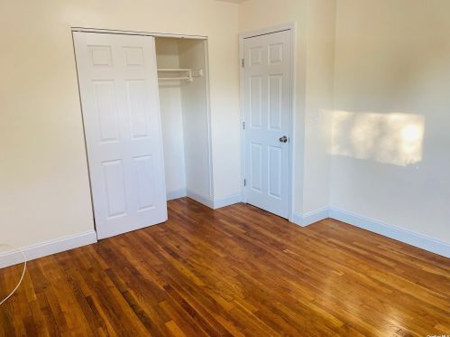 32 Elm St, Central Islip NY  11722-4145 exterior