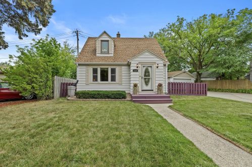 2724 88th St, Milwaukee, WI 53222-4646