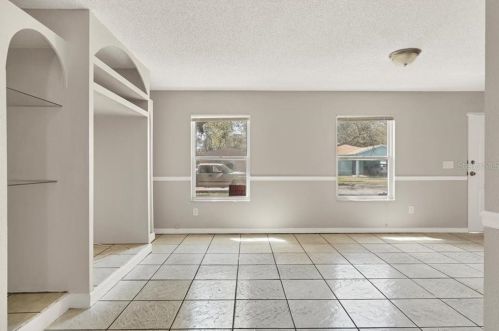 8718 Fish Lk Rd, Tampa FL 33619-4967 exterior