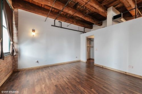 732 Financial Pl, Chicago IL  60605-1708 exterior