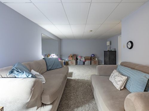 2922 Meramar Dr, Saint Louis MO 63129-5636 exterior