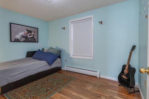 10 Whittaker Cir, Concord NH 03303-1589 exterior