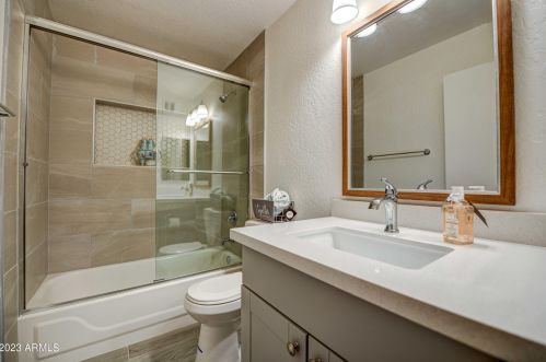 12616 20th Dr, Phoenix AZ  85029-2611 exterior