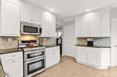 50 Fairview St, Milford CT 06460-4124 exterior