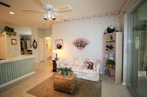 566 Cortina Ln, Fort Pierce FL 34986-1742 exterior