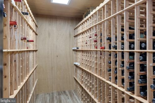 11720 Centurion Way, Rockville MD 20854-6420 exterior