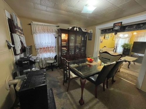 137 Dorchester St, Worcester MA 01610-1905 exterior