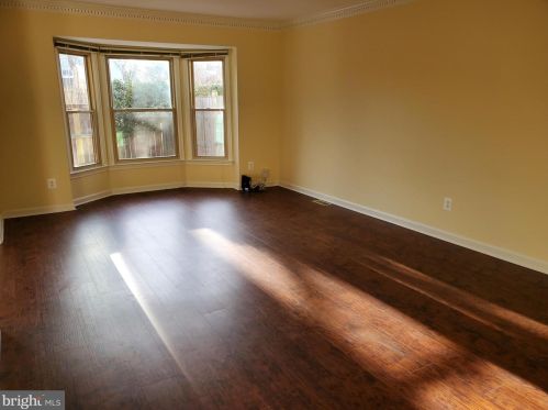 15322 Manor Village Ln, Rockville MD  20853-1833 exterior