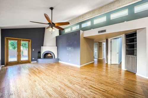 10843 11th St, Phoenix AZ 85020-5836 exterior