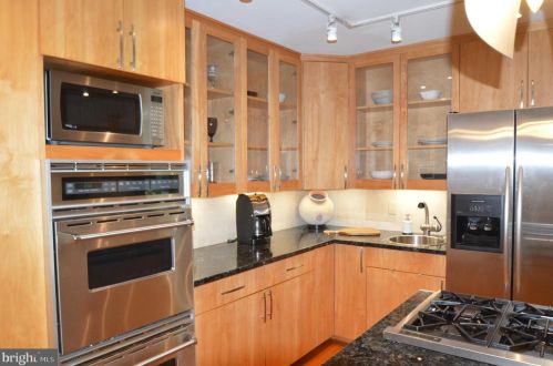 1409 Squaw Hill Ln, Silver Spring MD  20906-2009 exterior