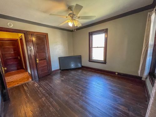 6 Bismark St, Pittsburgh PA  15209-2102 exterior