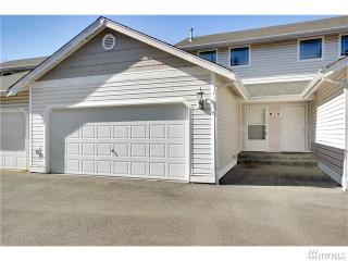 1100 Eagle Ridge Dr, Seattle WA  98055-3592 exterior