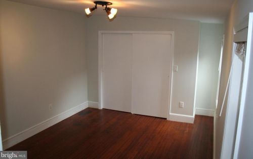 348 James St, Lancaster PA 17603-2831 exterior