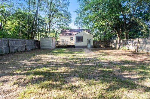 1254 Broadway Ave, Meskegon MI 49441-3530 exterior