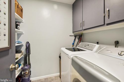 10316 Gainsborough Rd, Rockville MD 20854-4043 exterior