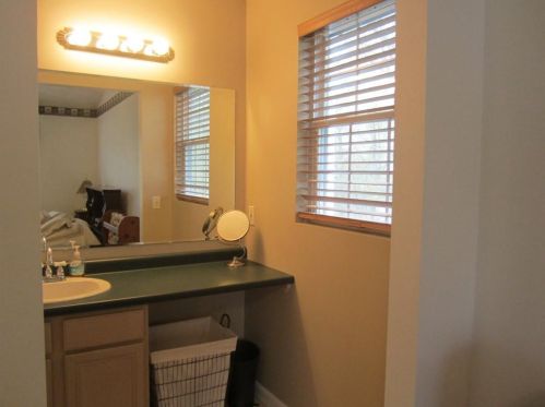 70 Fieldstone Dr, Coventry RI  02816-8723 exterior