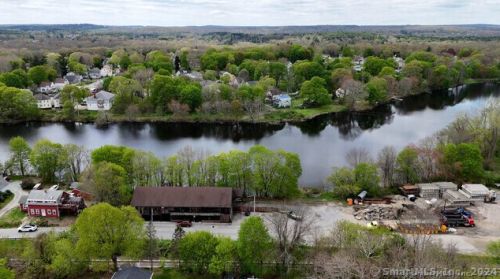 79 Commerce Ave, Killingly CT 06239-2804 exterior