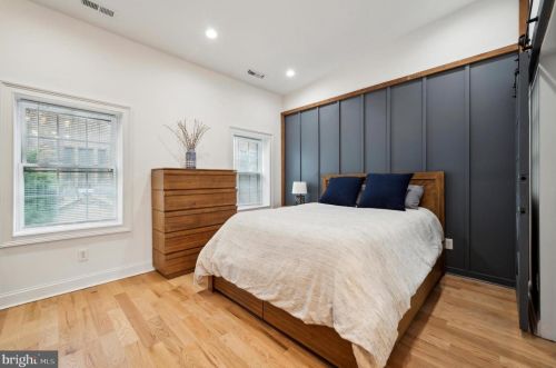 1131 Catharine St, Philadelphia PA 19143-2615 exterior