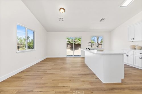 8802 Domingo St, Bakersfield CA 93313-5803 exterior