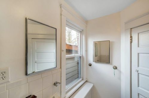 87 Delafield St, Poughkeepsie NY  12601-1736 exterior