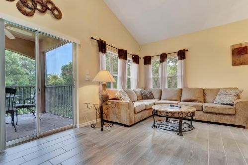 9866 Perfect Dr, Fort Pierce FL 34986-3031 exterior