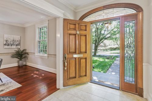 4921 30th Pl, Washington, DC 20008-1028