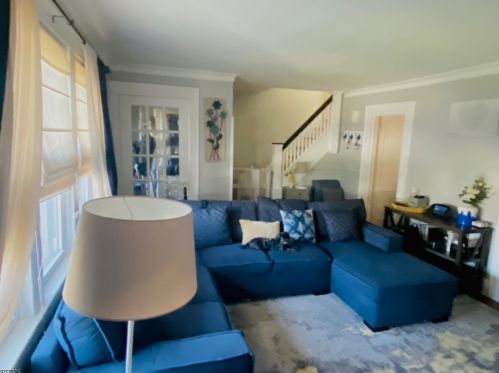 76 Scheerer Ave, Newark, NJ 07112-2524