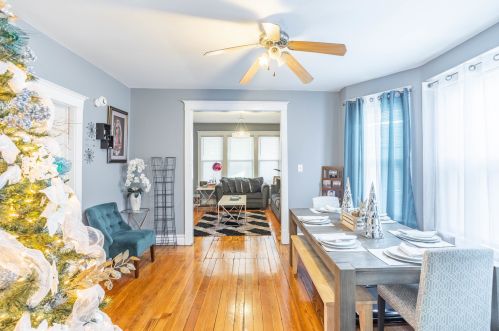 10204 Indiana Ave, Chicago IL 60827-1214 exterior