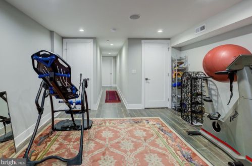 934 Ellsworth St, Philadelphia PA 19146-3010 exterior