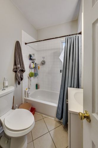 2947 Avers Ave, Chicago IL 60623-4543 exterior