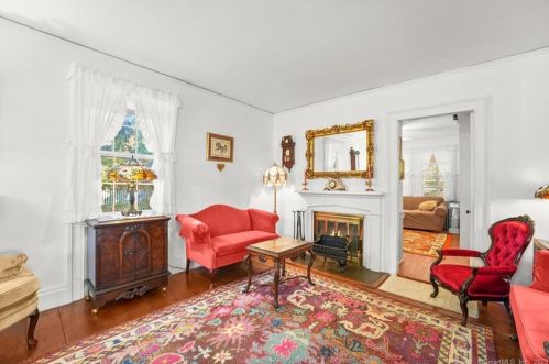 206 Norwalk Rd, Norwalk CT 06850-4316 exterior