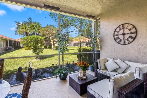 6392 Long Ky Ln, Boynton Beach FL 33472-2374 exterior