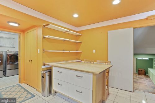 906 Belgrade Rd, Silver Spring MD 20902-3248 exterior