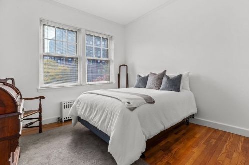 236 Beacon St, Boston MA exterior