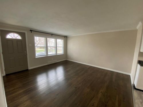 4372 Maroon Ct, Saint Louis MO  63123-6714 exterior