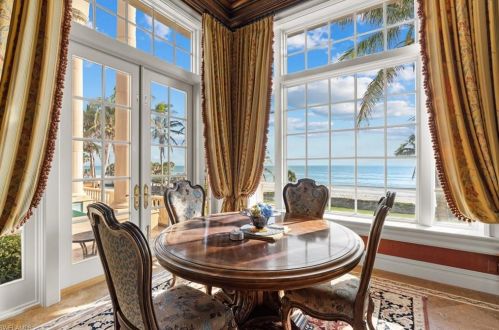 7613 Bay Colony Dr, Naples FL 34108-7756 exterior