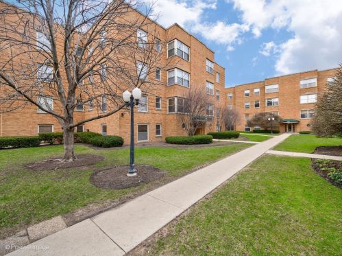 4911 Wolcott Ave, Chicago IL 60609-4850 exterior