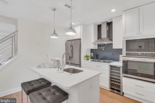 217 Atlantic St, Washington DC  20032-3043 exterior