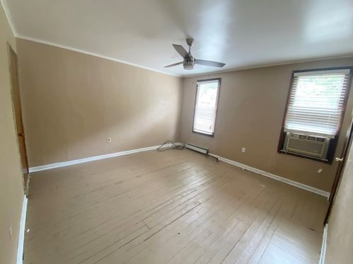 626 Calera St, Pittsburgh PA 15207-1939 exterior