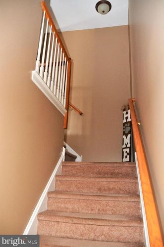 52 Steeplechase Cir, Chester PA 19014-1463 exterior