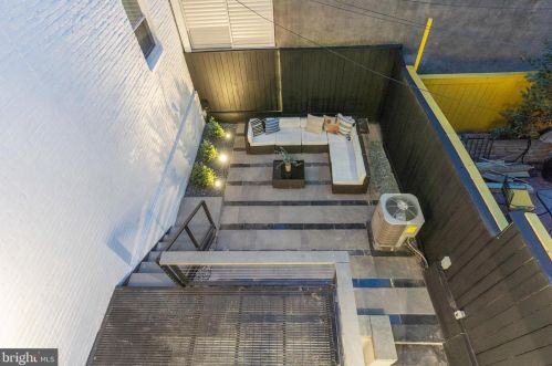 1604 13th St, Washington DC 20009-4303 exterior