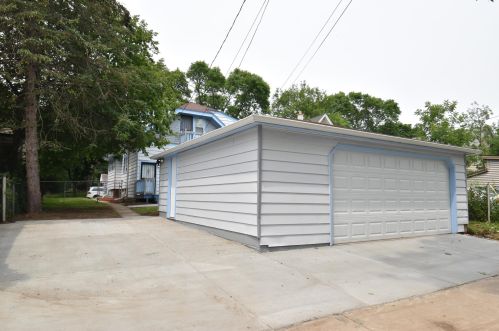 5544 39th St, Milwaukee WI 53209-4614 exterior