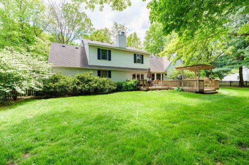 3020 Kalarama Ave, Kalamazoo MI 49024-2383 exterior