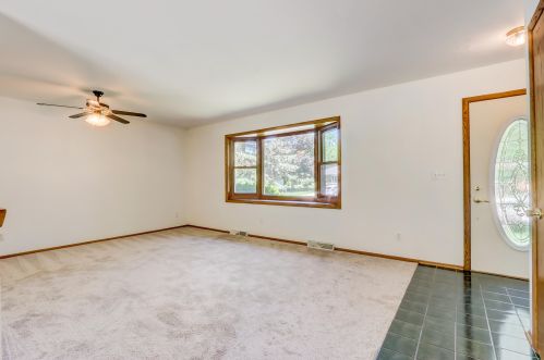 809 Glen River Rd, Milwaukee, WI 53217-4161