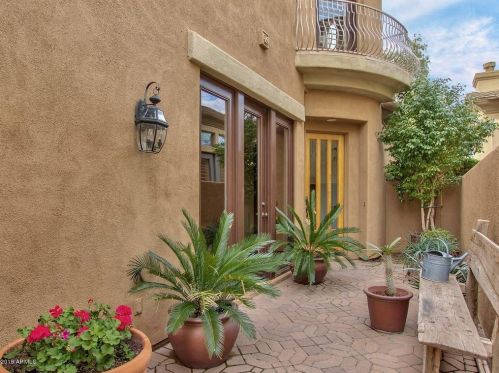 5108 34 Pl, Phoenix AZ 85018-1543 exterior