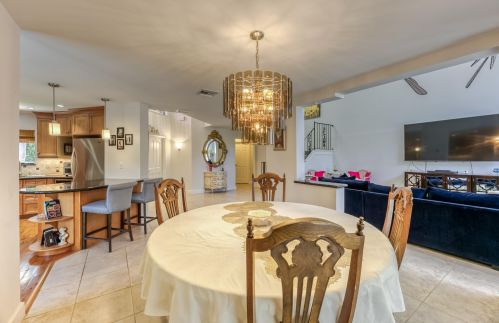 22700 Caravelle Cir, Boca Raton FL  33433-5926 exterior