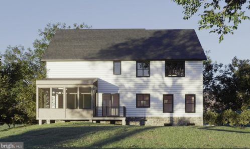 1327 Mayflower Dr, Mc Lean VA 22101-3405 exterior