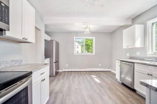 124 Wait St, Springfield MA  01104-1942 exterior