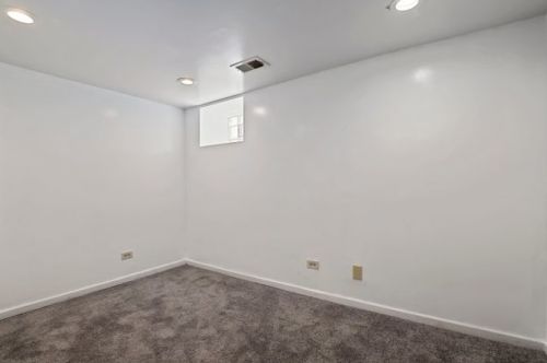 6152 Ellis Ave, Chicago IL 60637-2614 exterior